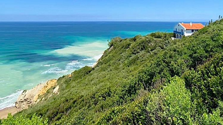 ALERTE – La falaise de Bidart s’effondre !